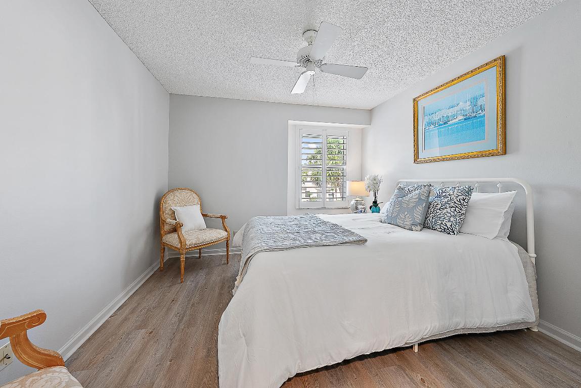 2703 Fairway Drive N