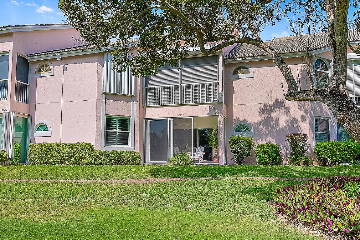 2703 Fairway Drive N