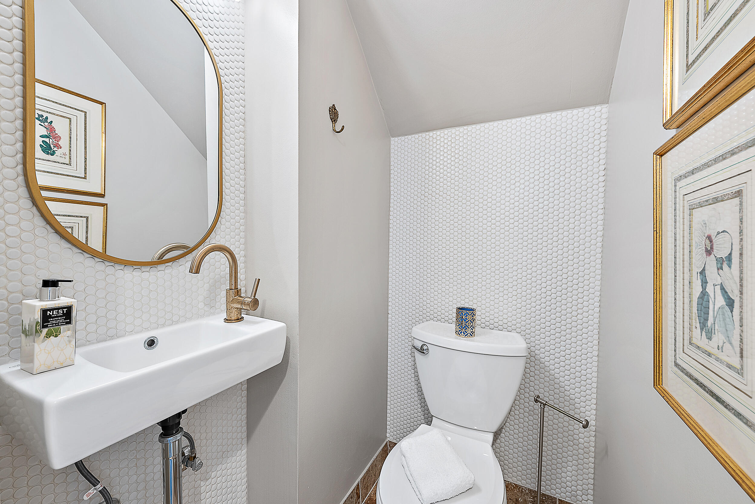 2703 Fairway Drive N