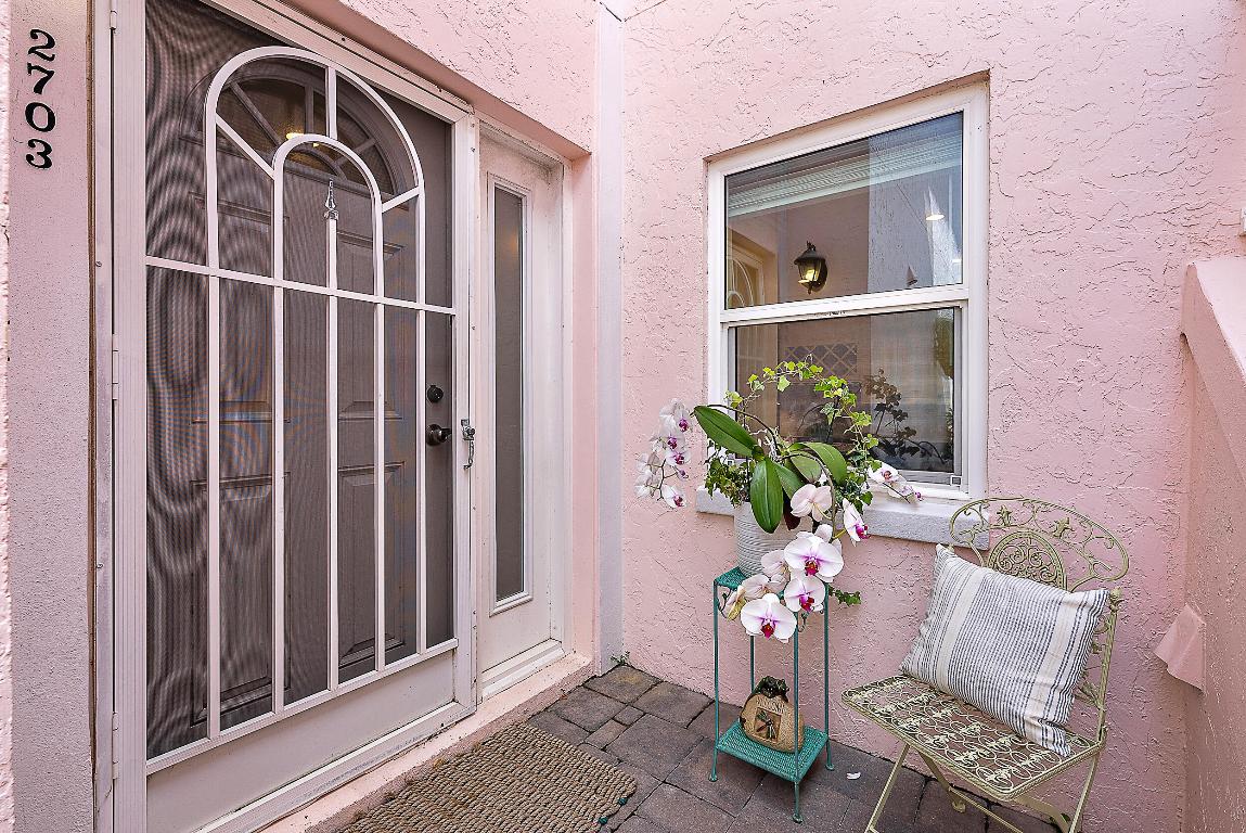 2703 Fairway Drive N