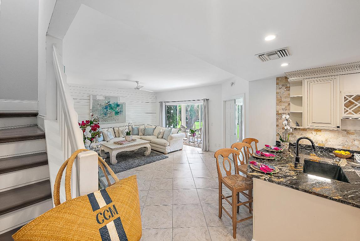 2703 Fairway Drive N