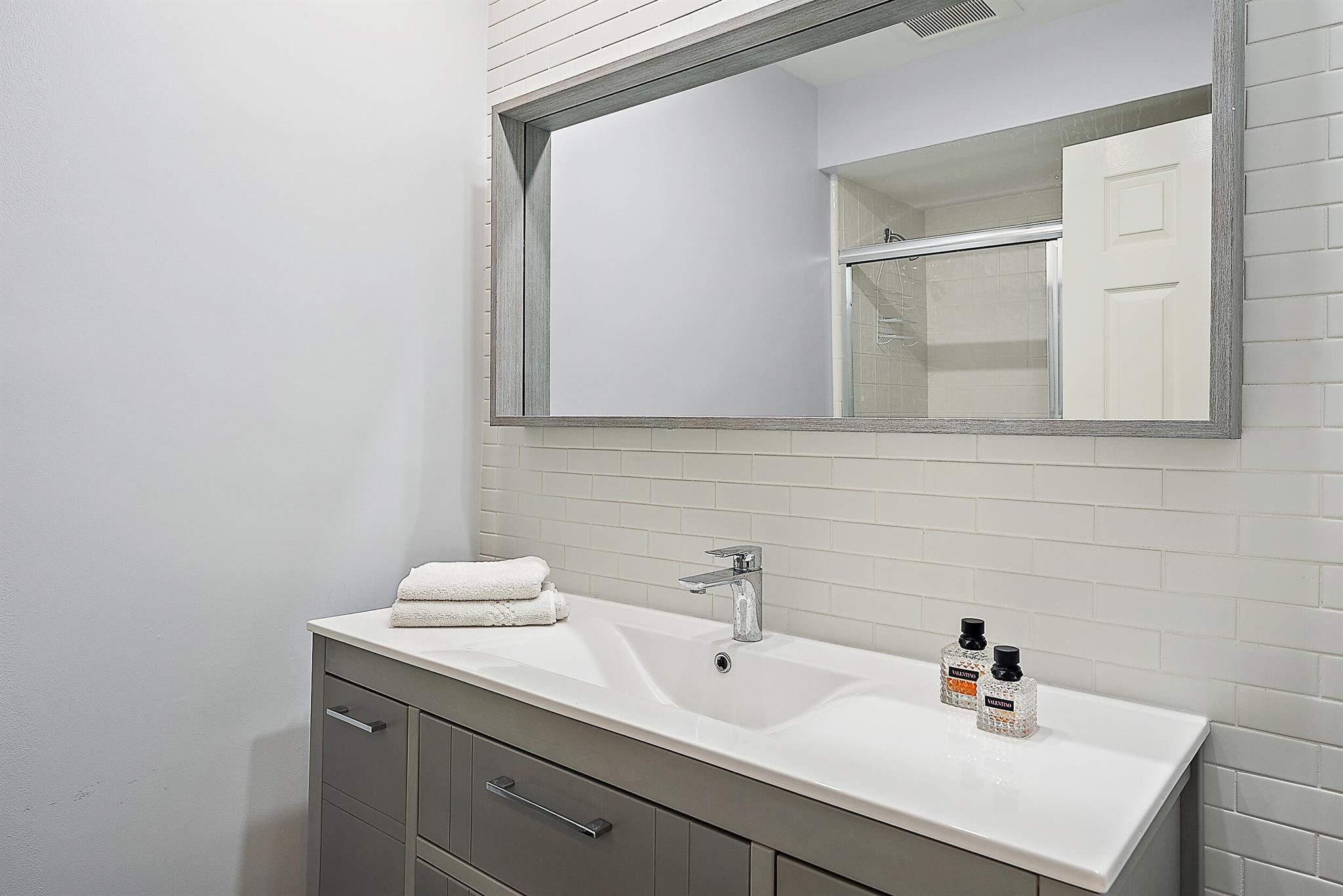 2703 Fairway Drive N