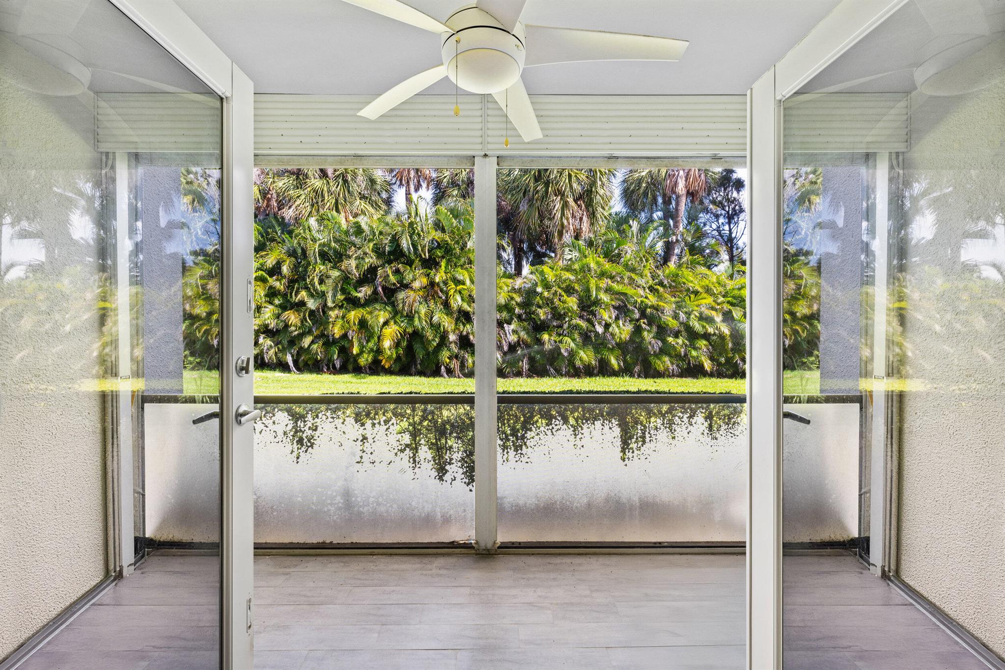 1801 Consulate Place 101