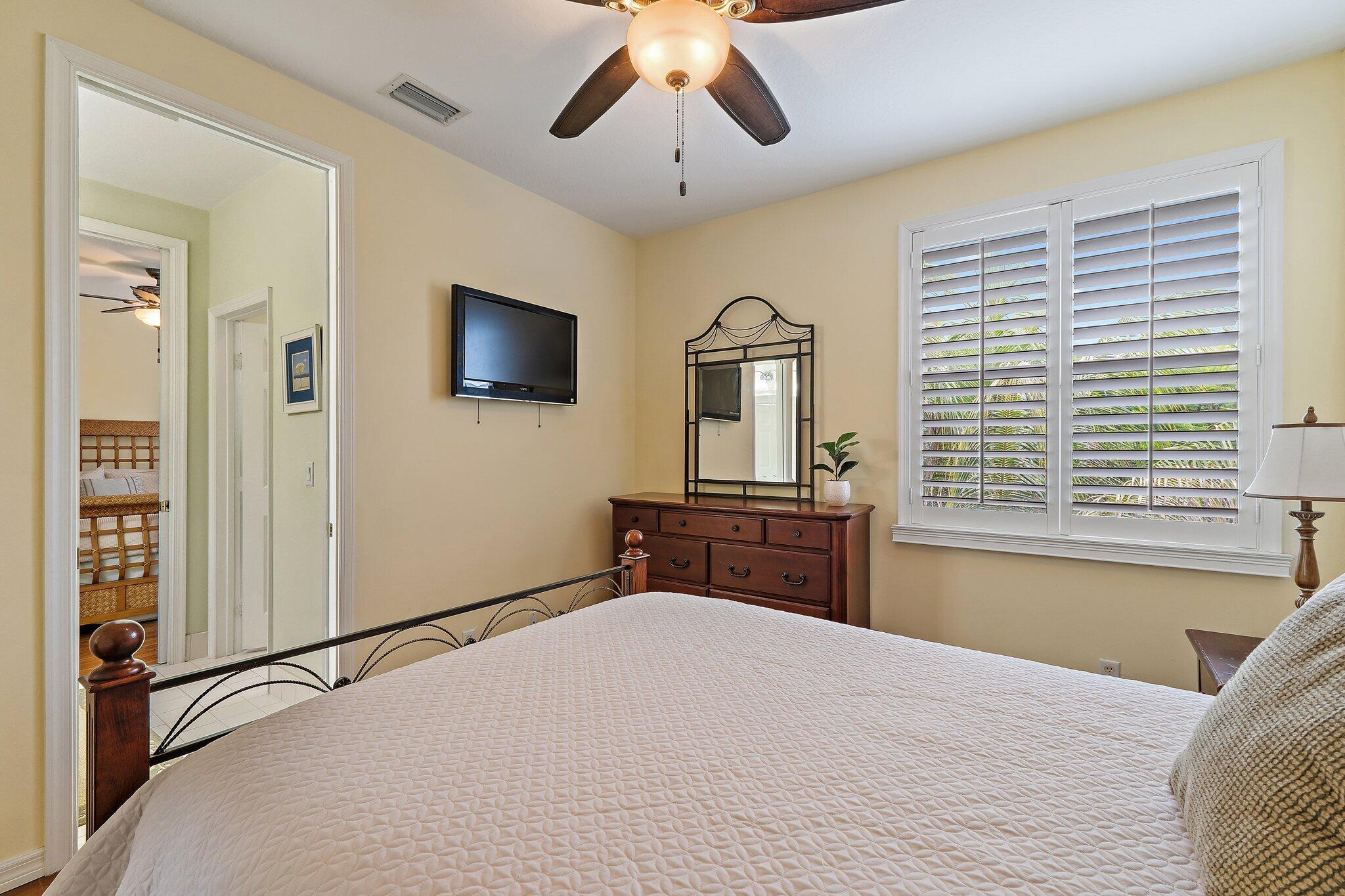 9389 Osprey Isles Boulevard