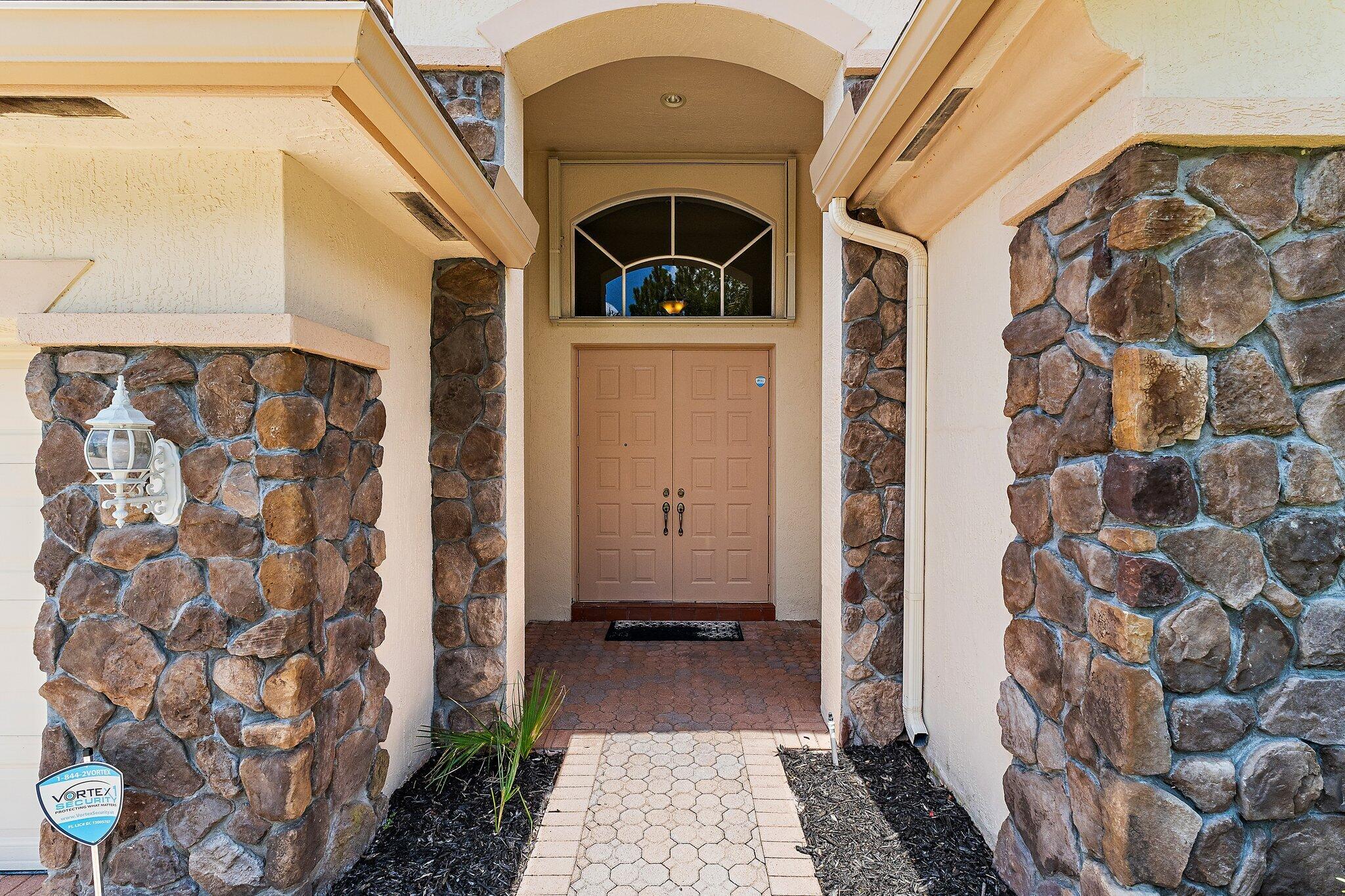 9389 Osprey Isles Boulevard