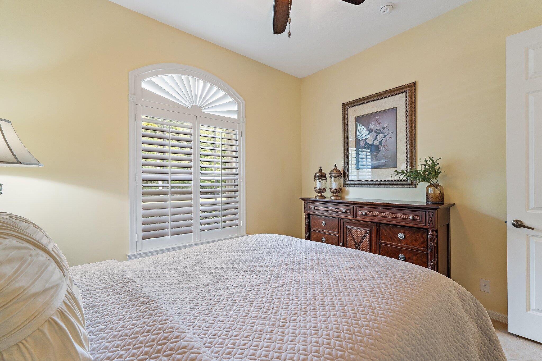 9389 Osprey Isles Boulevard