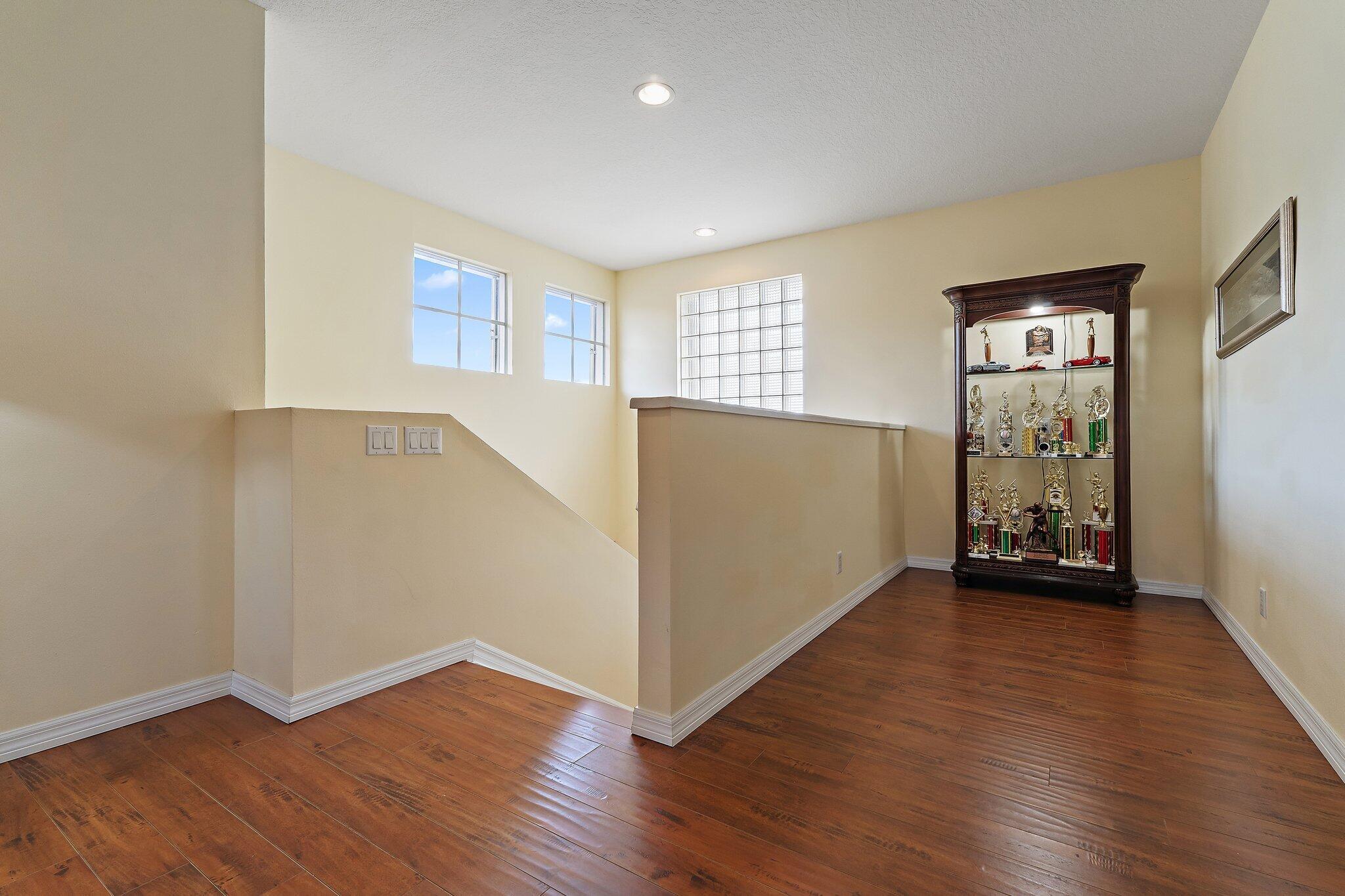 9389 Osprey Isles Boulevard