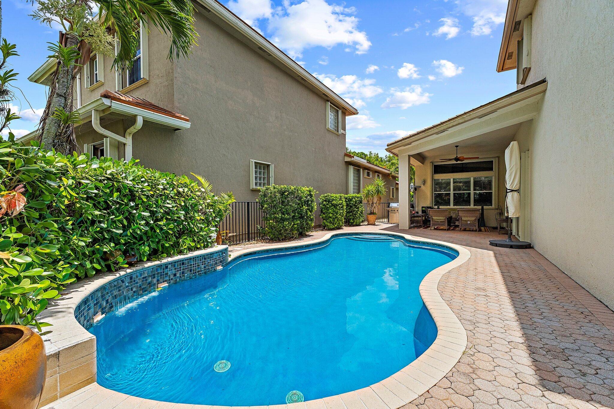 9389 Osprey Isles Boulevard