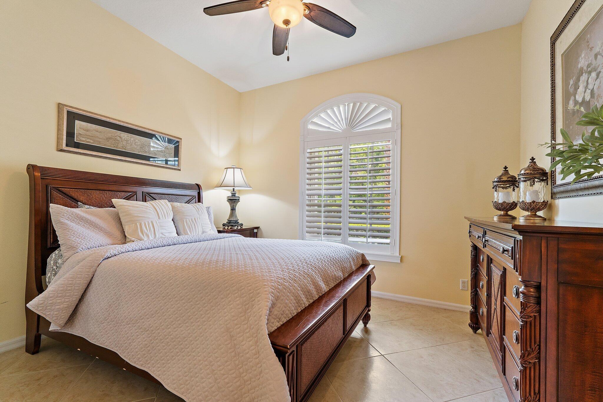 9389 Osprey Isles Boulevard