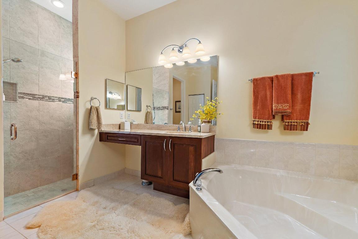 9389 Osprey Isles Boulevard