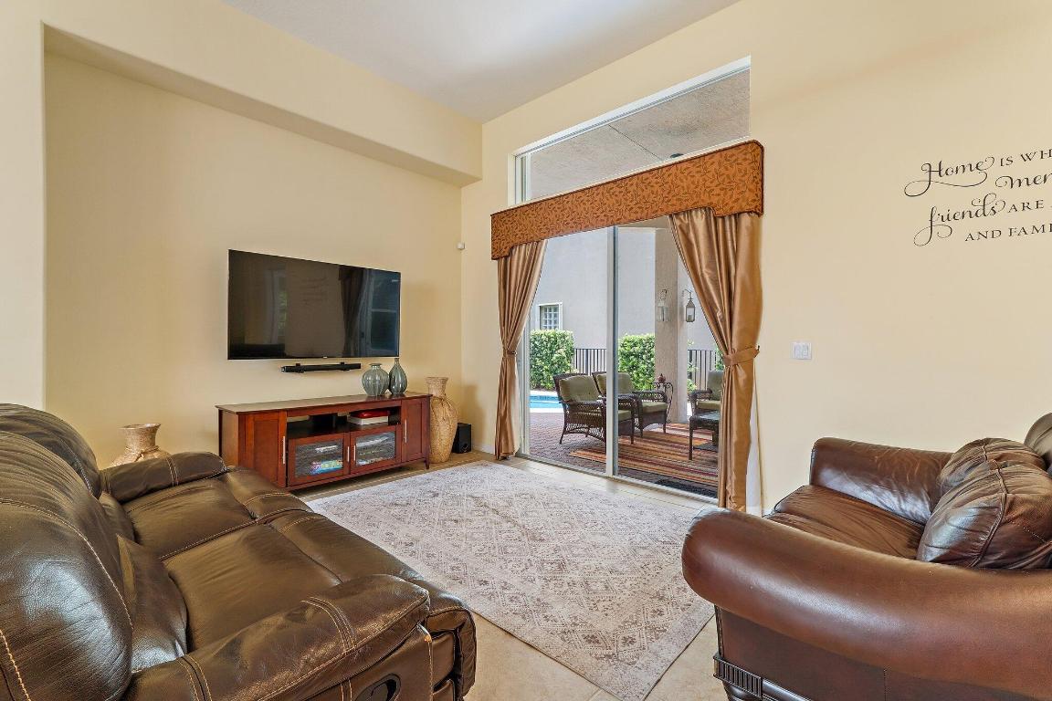 9389 Osprey Isles Boulevard