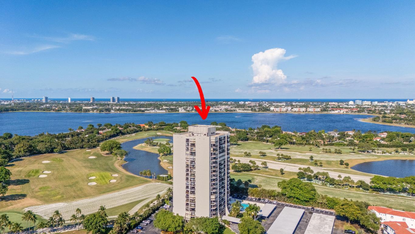 2000 Presidential Way 1702