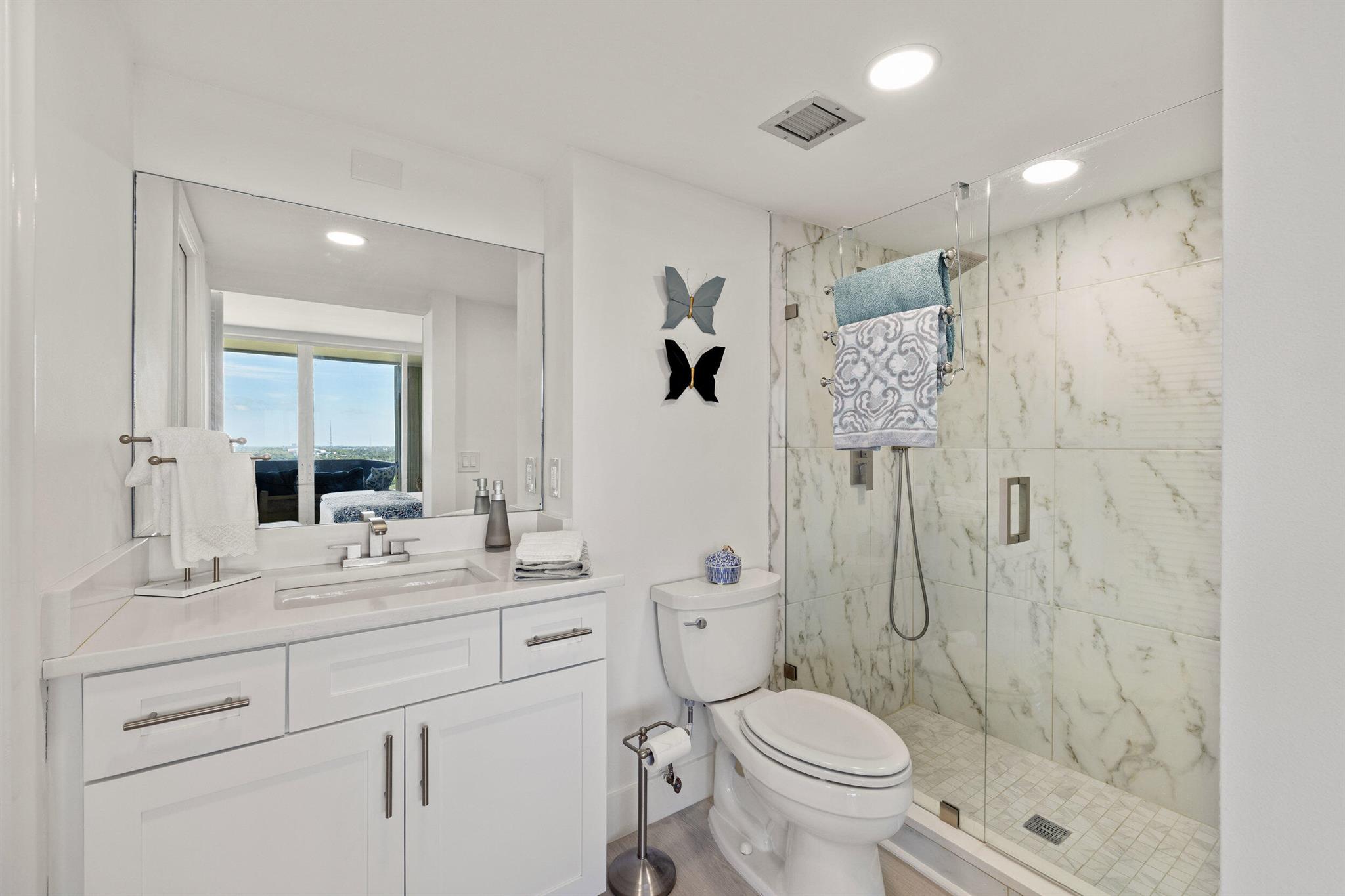 2000 Presidential Way 1702