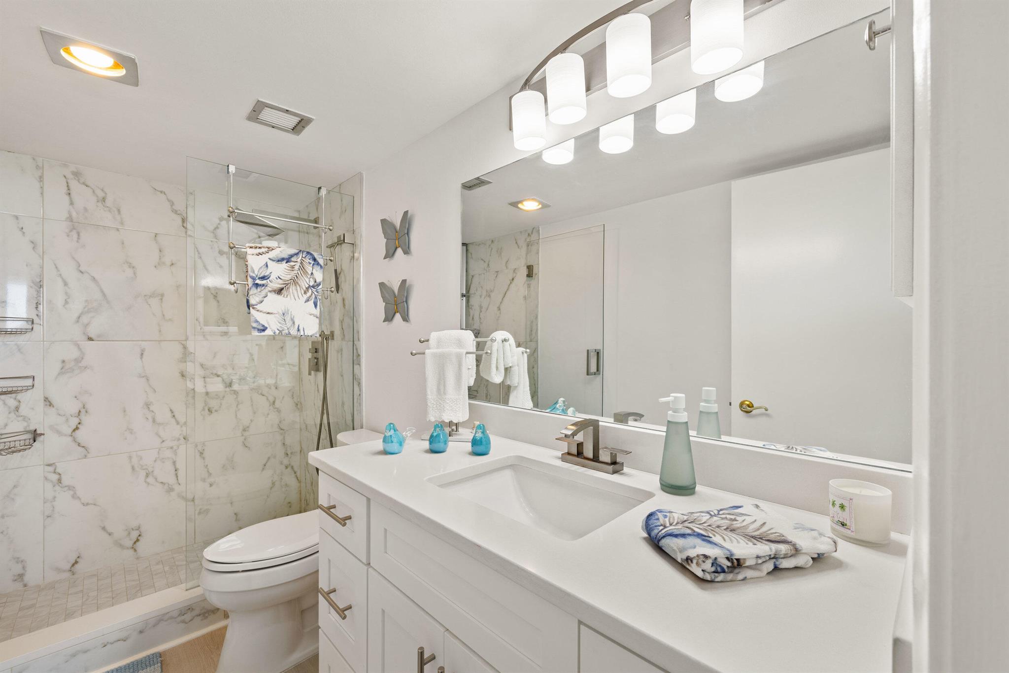 2000 Presidential Way 1702