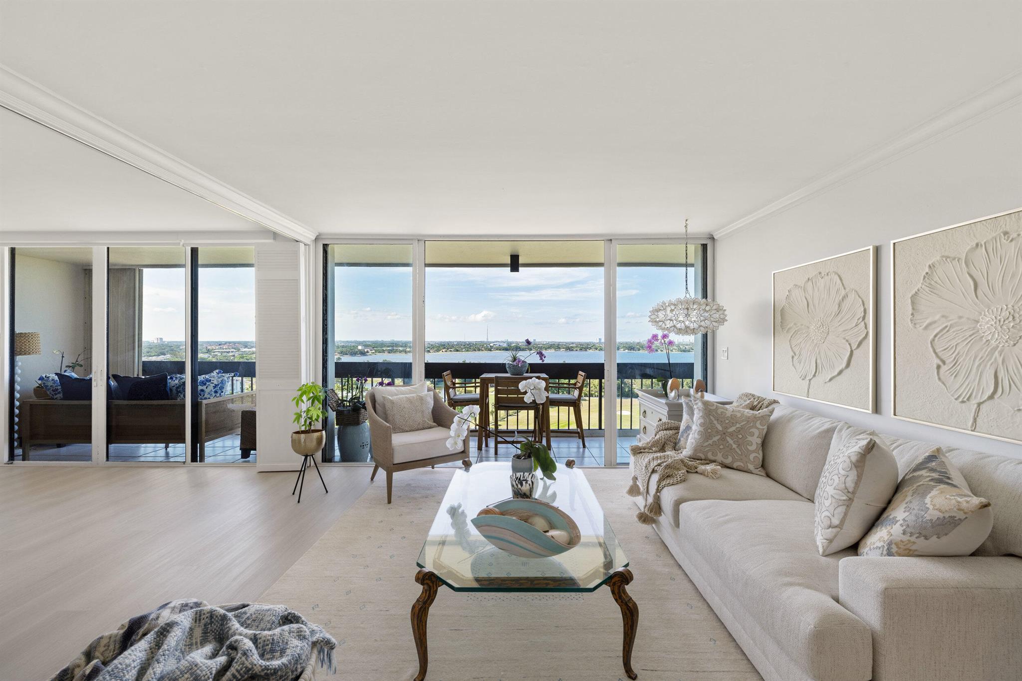 2000 Presidential Way 1702