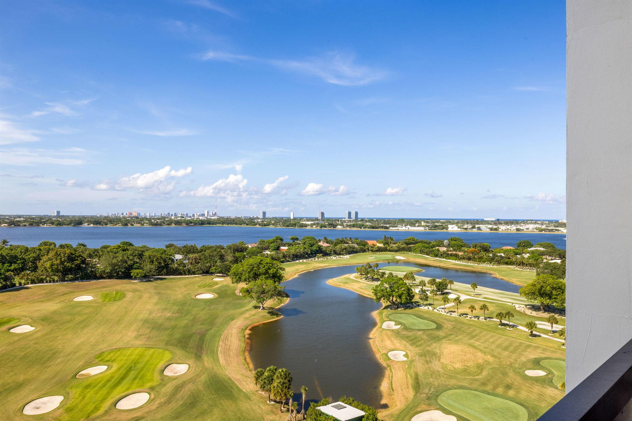 2000 Presidential Way 1702