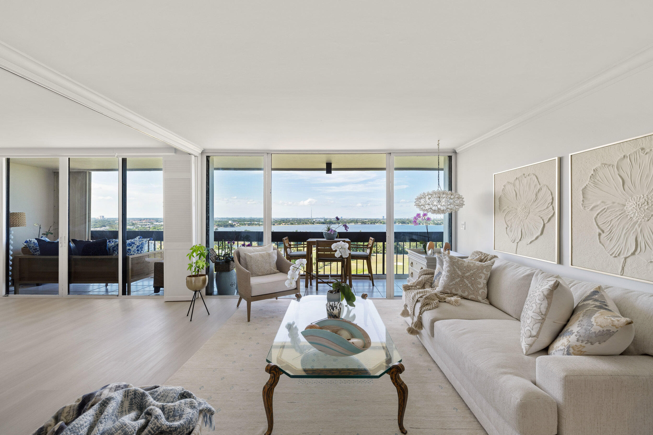 2000 Presidential Way 1702