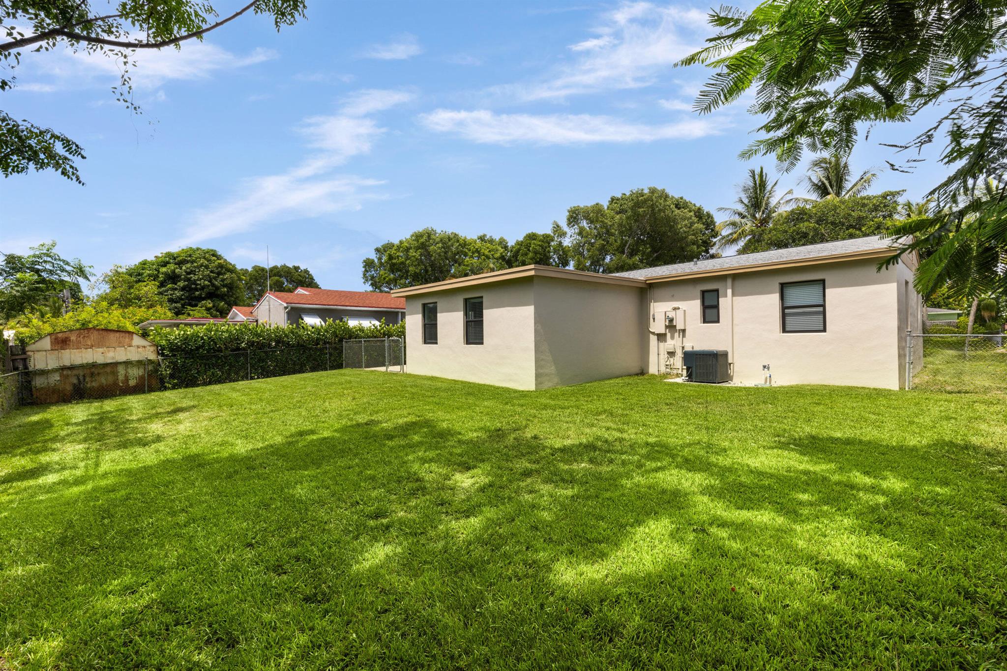 3015 Robert Road