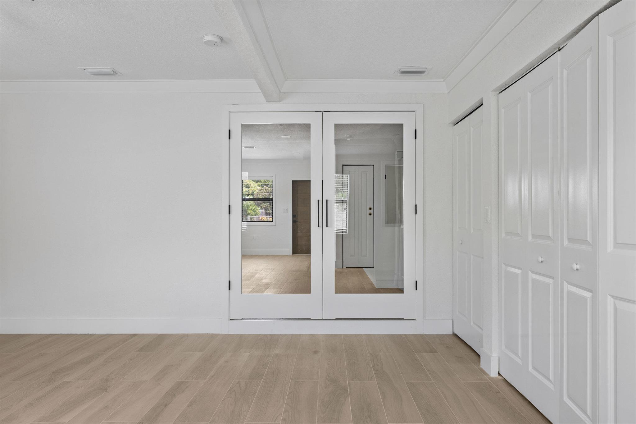 3015 Robert Road