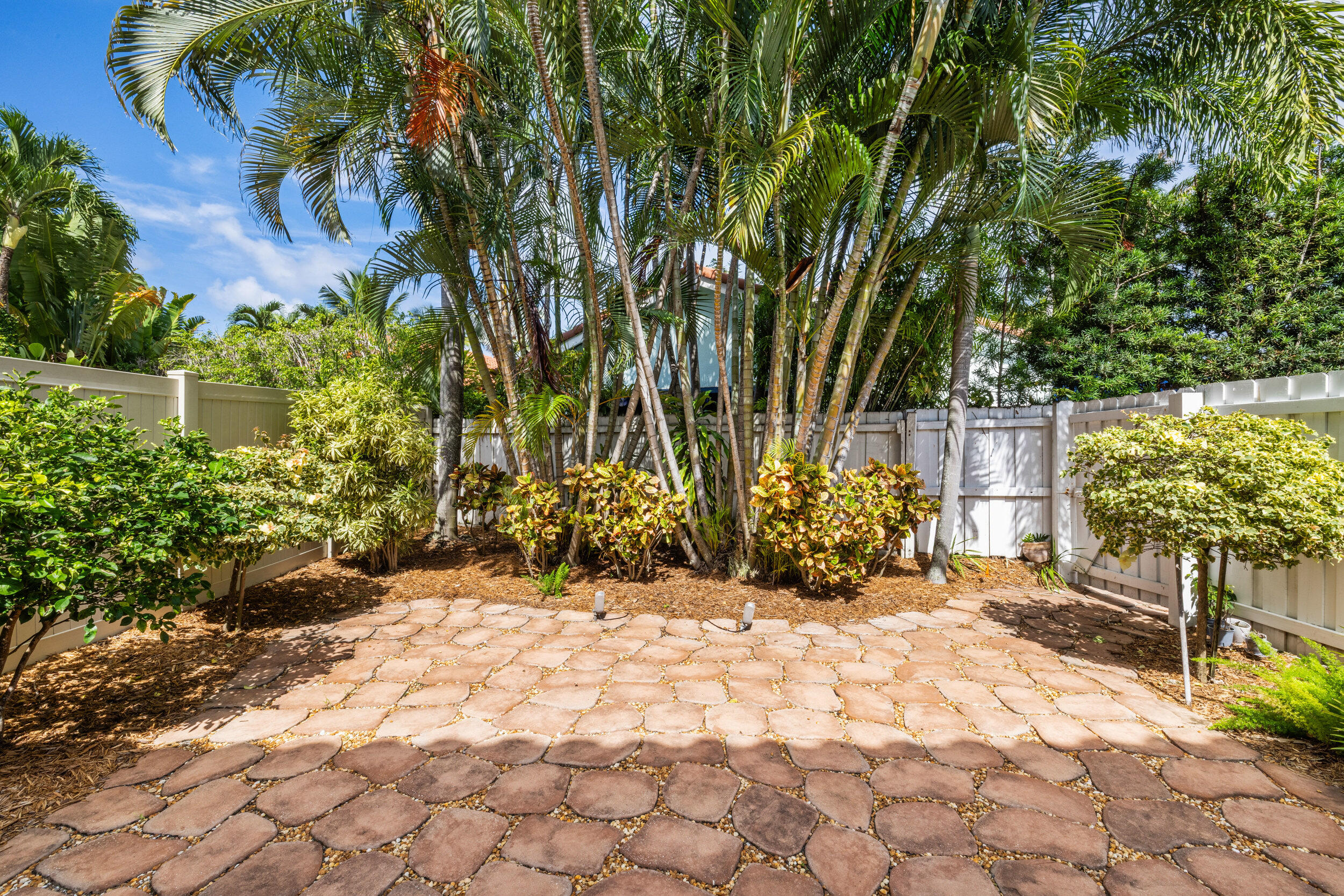 3501 Harbor Circle
