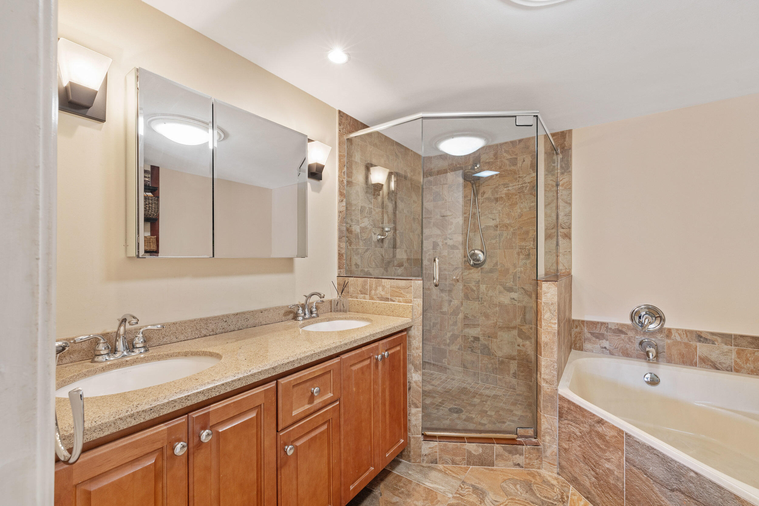 3501 Harbor Circle