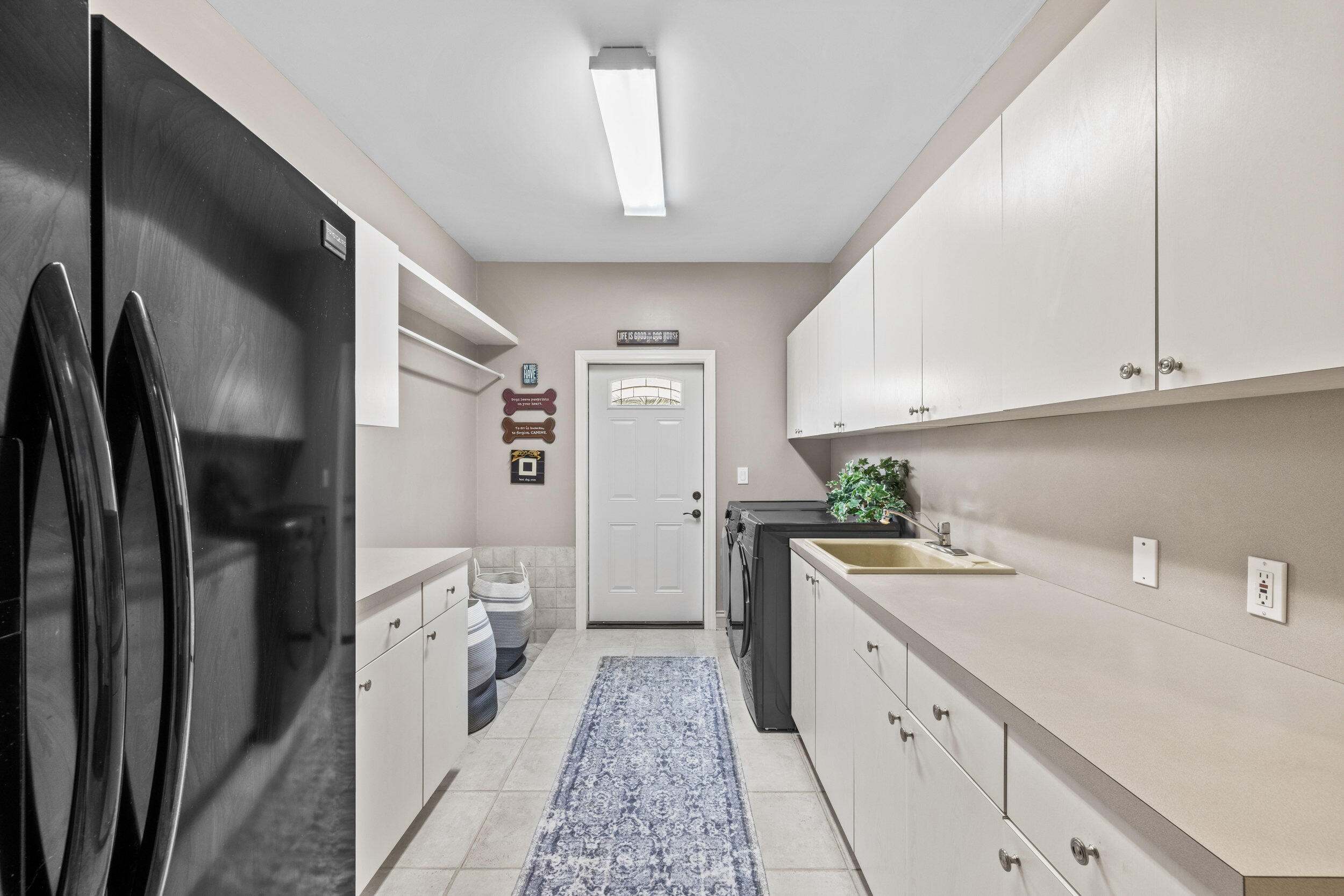 16 Glencairn Road