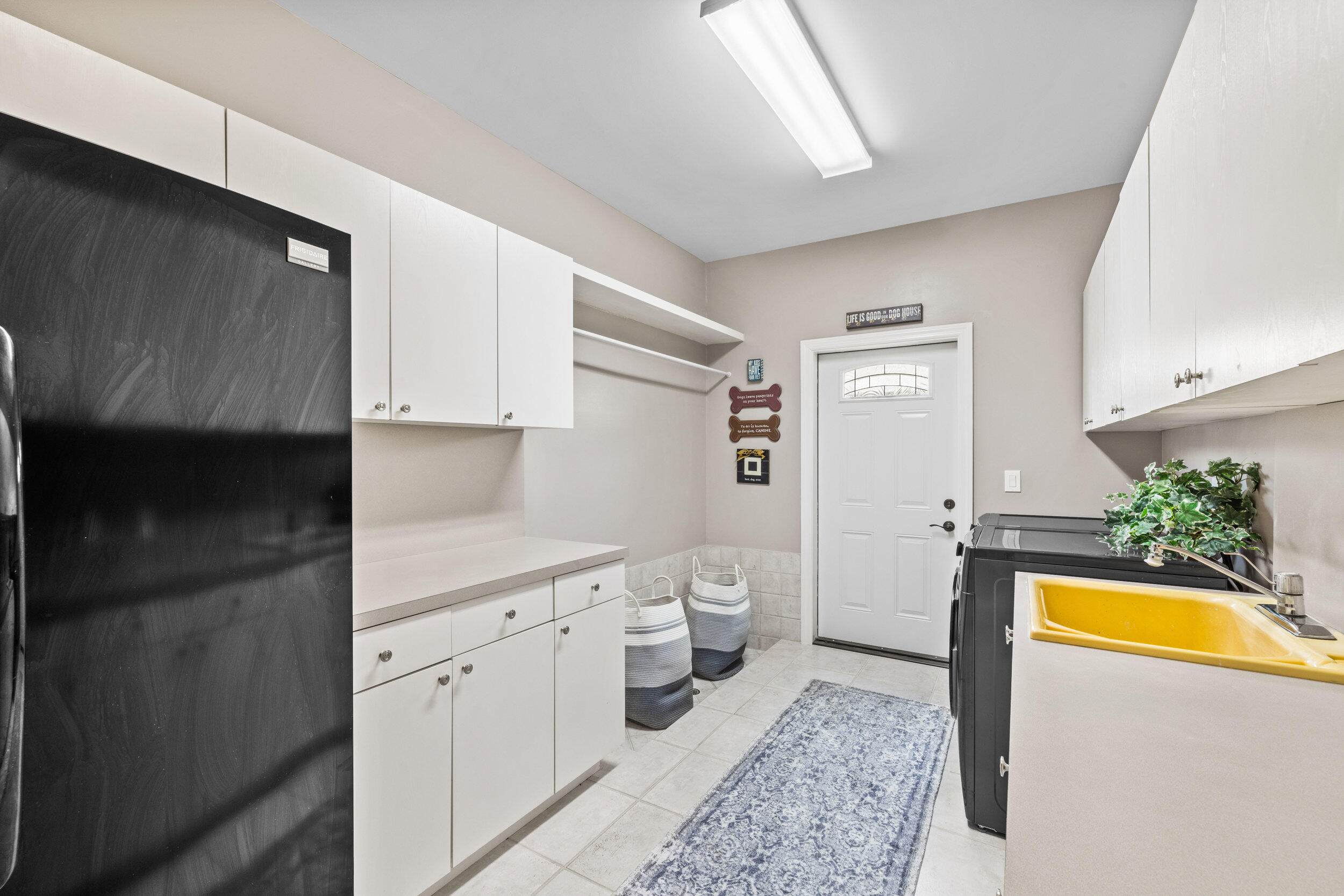 16 Glencairn Road