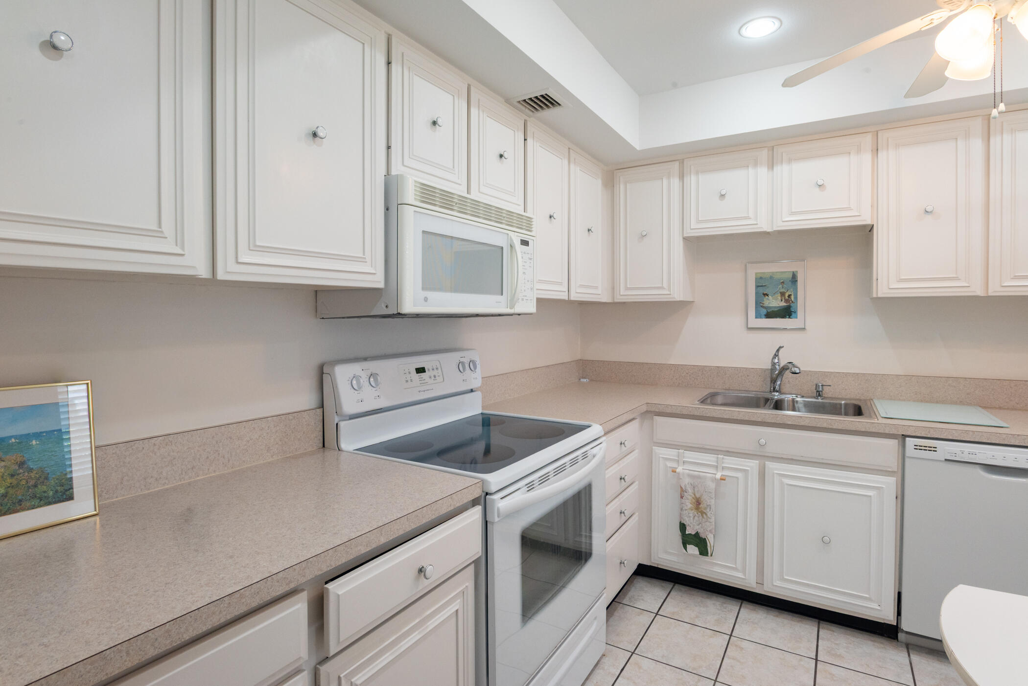 2550 Presidential Way 107
