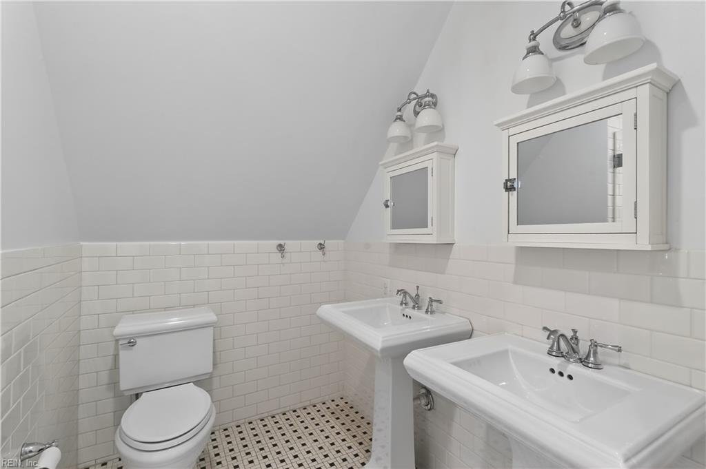 1219 Manchester Avenue AVE