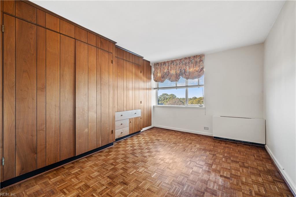 7320 Glenroie Avenue 8E AVE