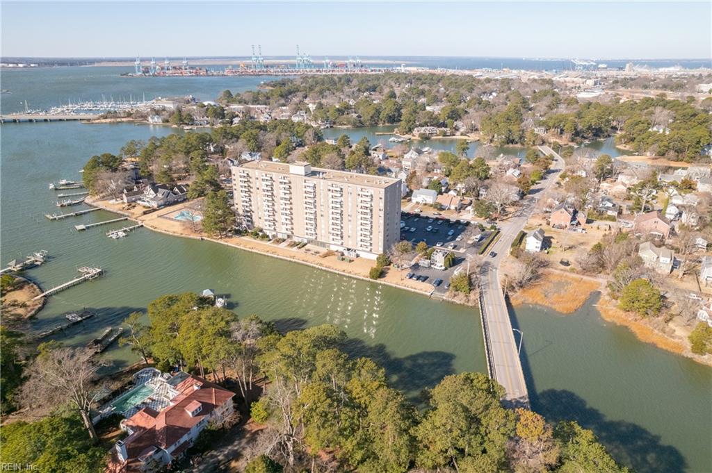 7320 Glenroie Avenue 8E AVE