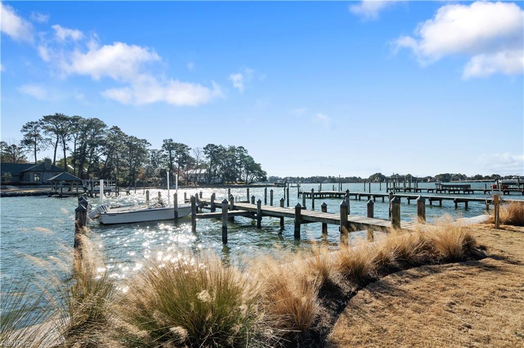 7320 Glenroie Avenue 8E AVE