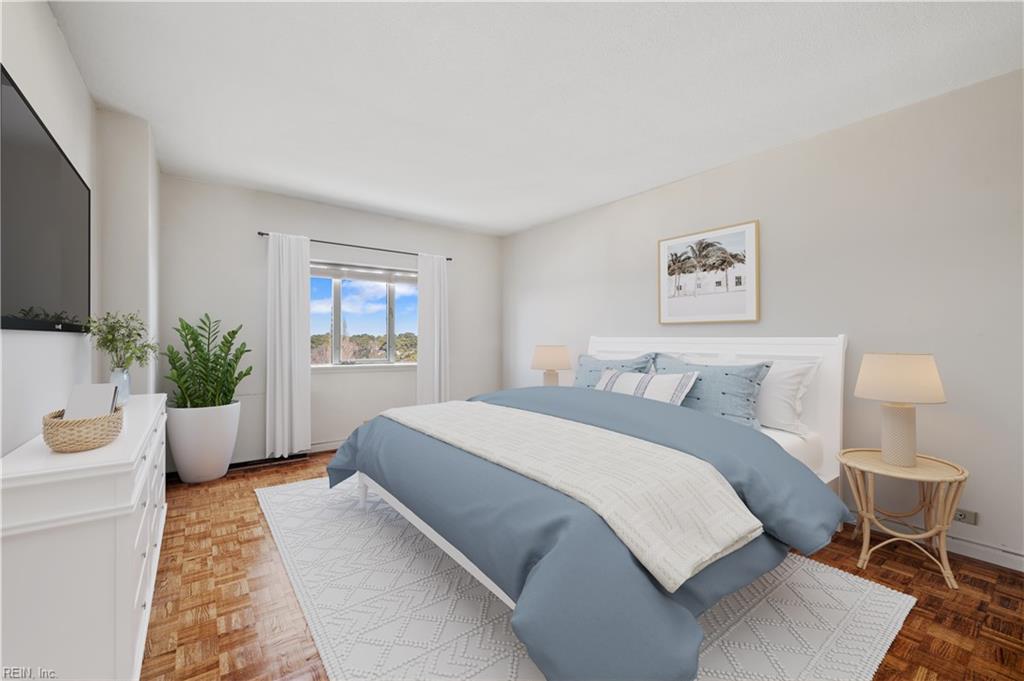 7320 Glenroie Avenue 8E AVE