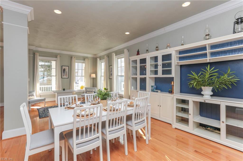 822 W Ocean View AVE