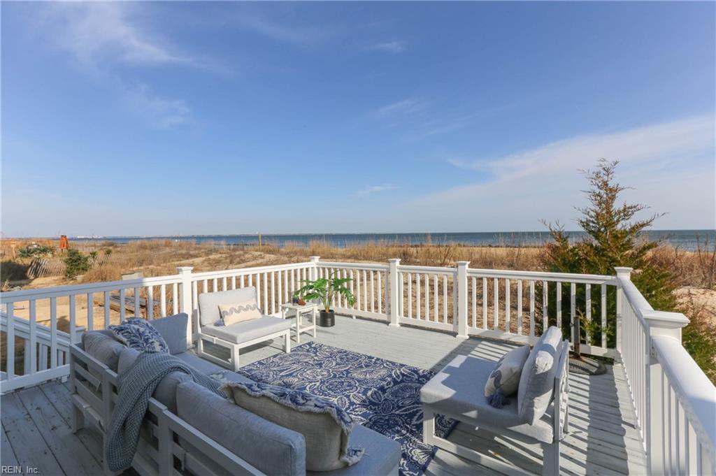 822 W Ocean View AVE