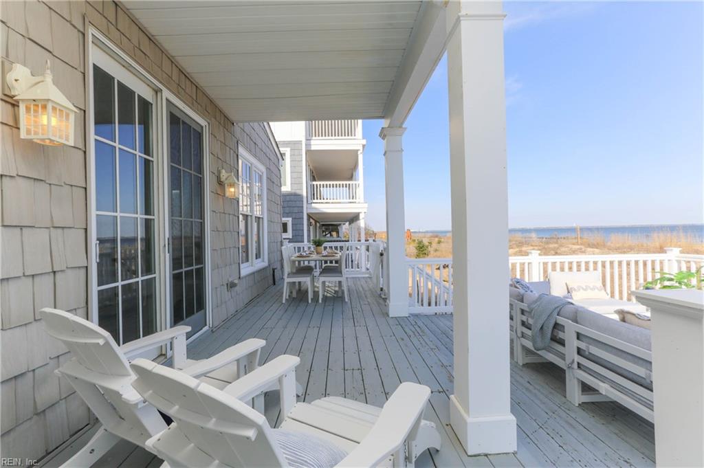 822 W Ocean View AVE