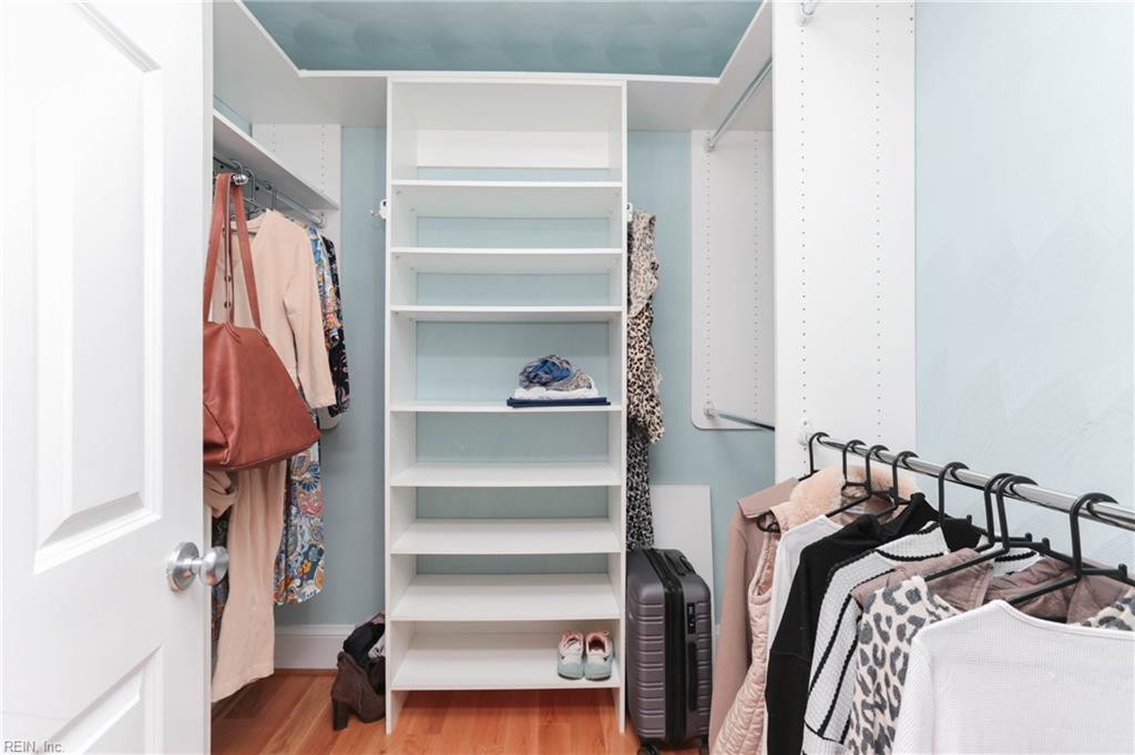 822 W Ocean View AVE