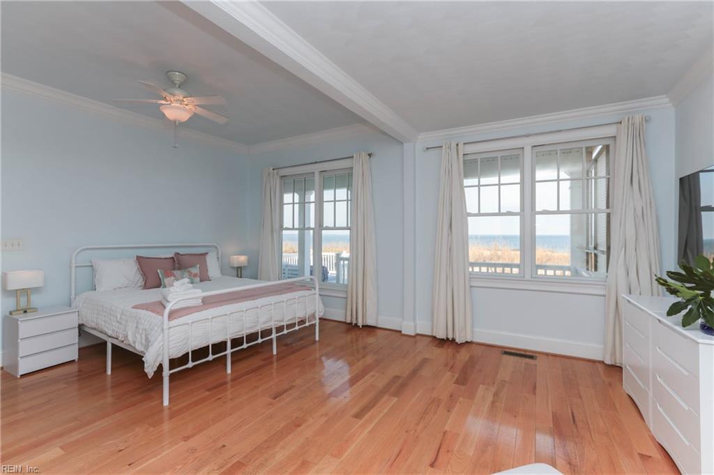 822 W Ocean View AVE