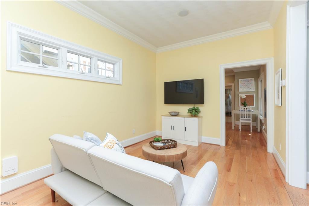 822 W Ocean View AVE