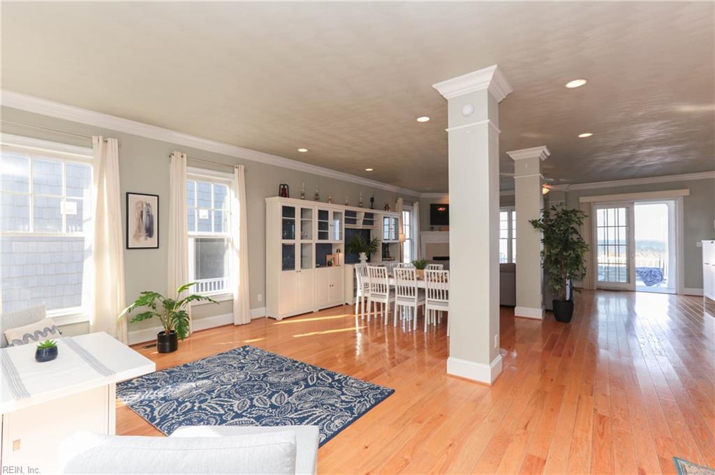 822 W Ocean View AVE