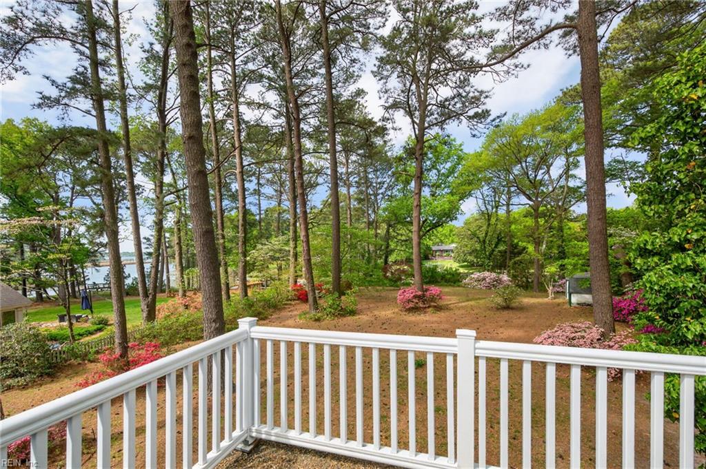 433 Hariton CT