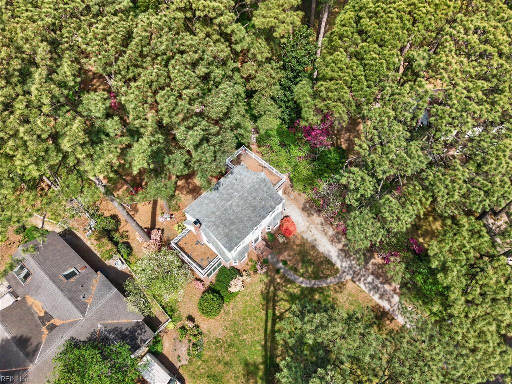 433 Hariton CT