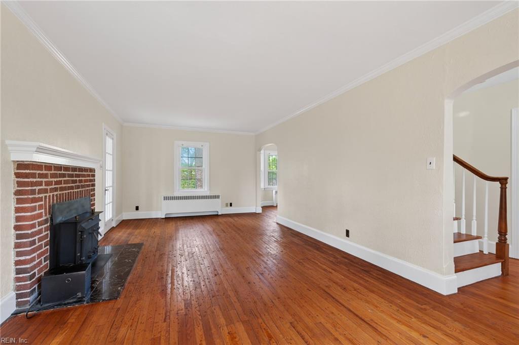 433 Hariton CT