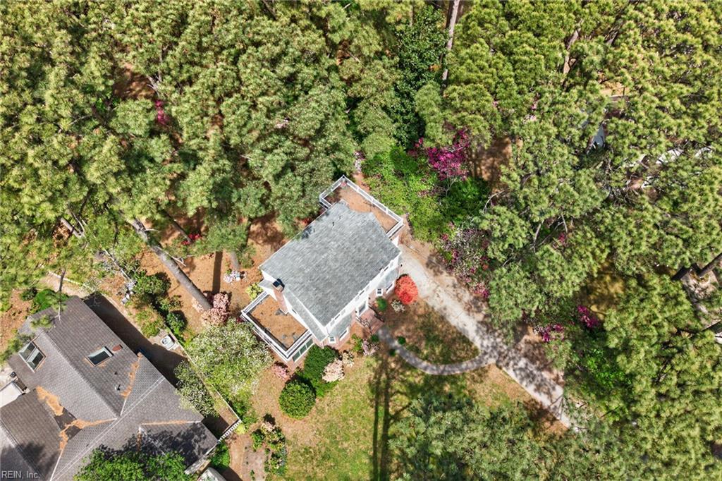 433 Hariton CT