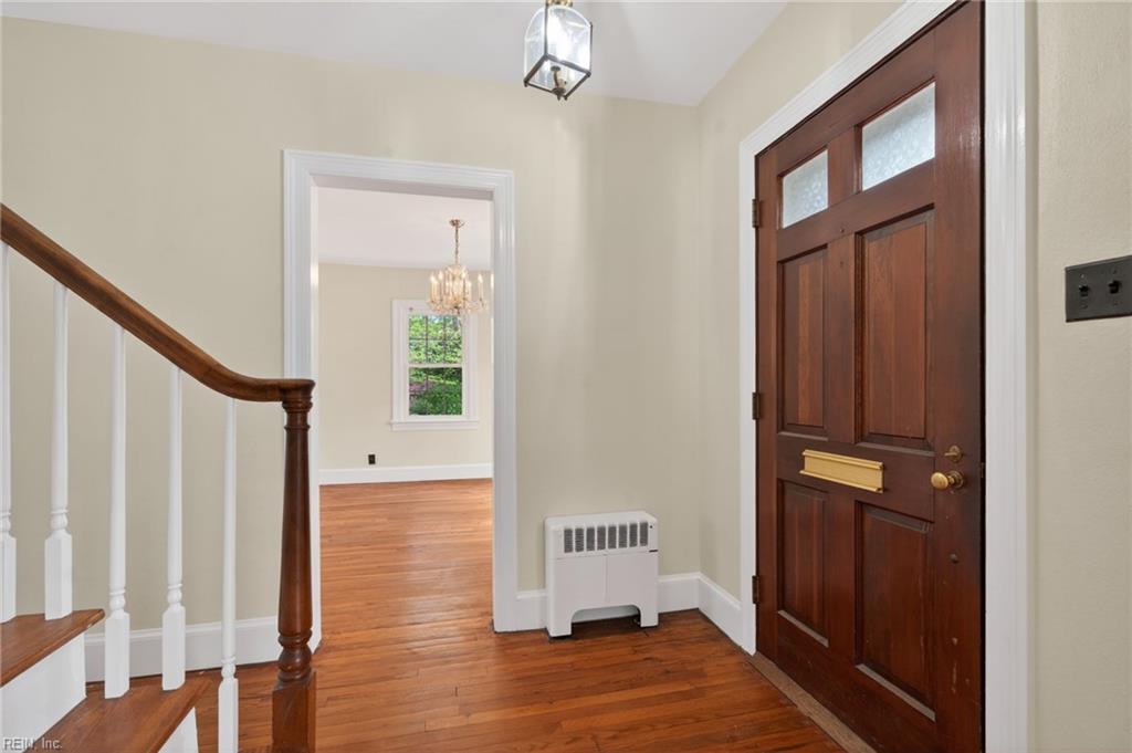 433 Hariton CT