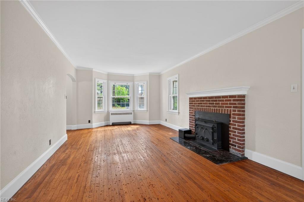 433 Hariton CT