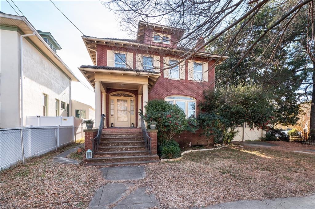 1411 Huntington CRES