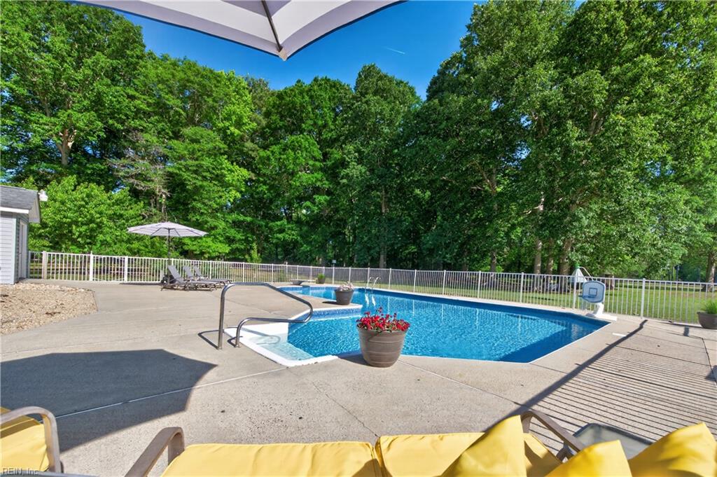 3404 W Landing DR