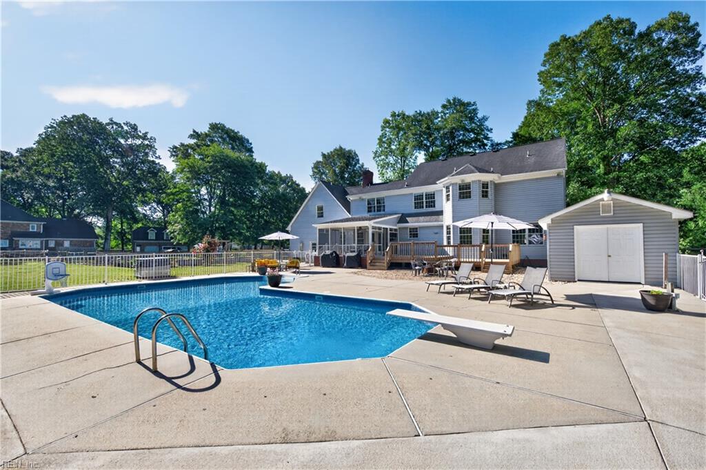 3404 W Landing DR