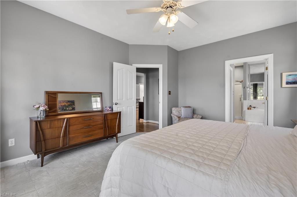 5804 Woodstock PT